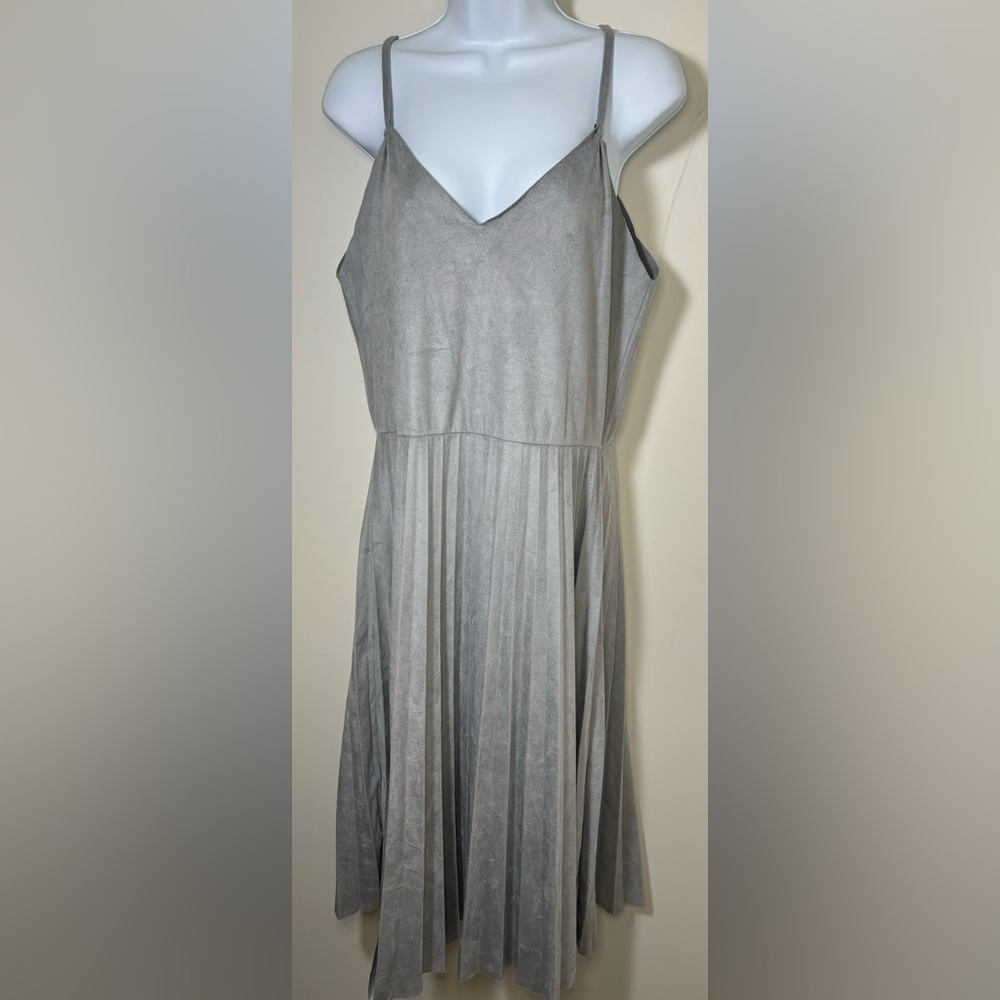 Chic Silver Gray Midi Dress with Timeless Elegance, Size M, NWT